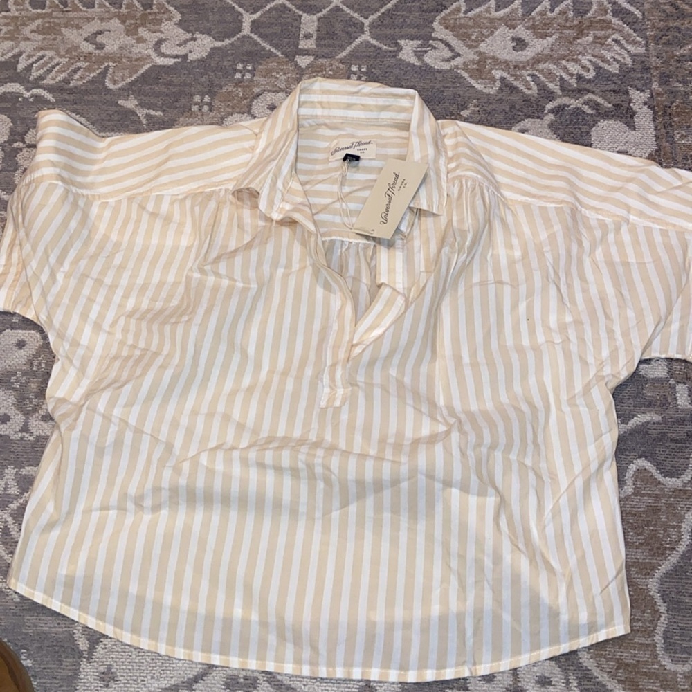 Universal Thread Short-sleeve
Pullover Blouse nwt… - image 6